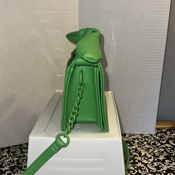 NWOT NANETTE LEPORE FLAP CROSSBODY BAG WITH A BOW 💚 luxury Fabulous Bow - Picture 3 of 16
